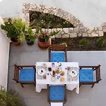 Vista Portolago Villa *